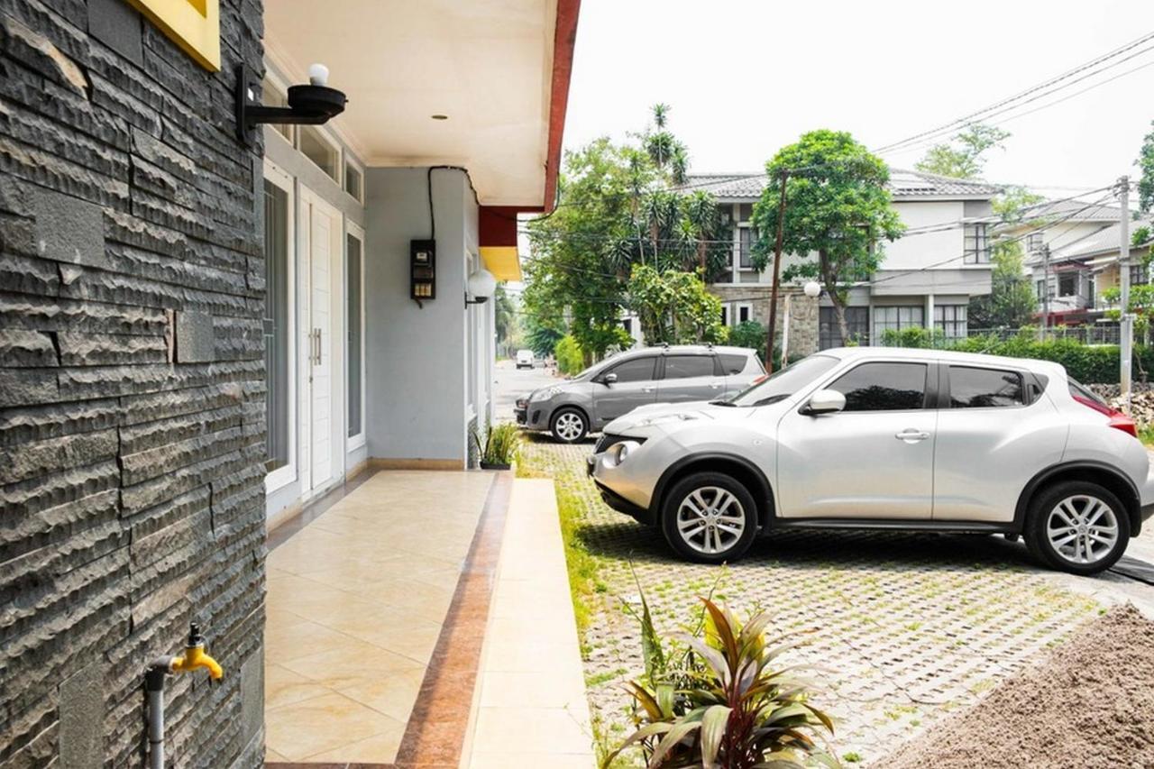 Hotel Reddoorz Near Siloam Karawaci 3 Tangerang Exterior foto