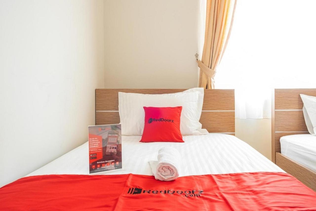 Hotel Reddoorz Near Siloam Karawaci 3 Tangerang Exterior foto