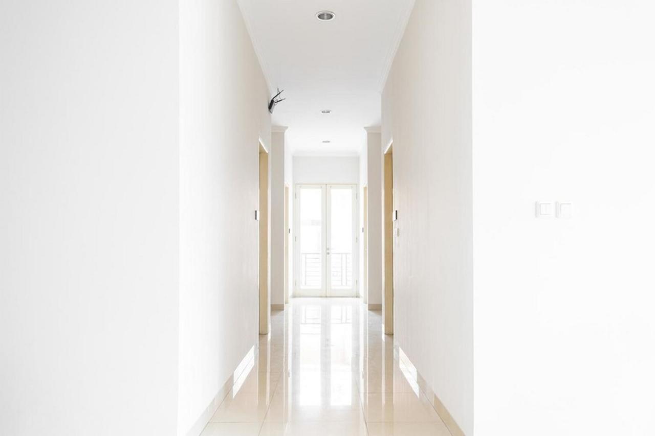 Hotel Reddoorz Near Siloam Karawaci 3 Tangerang Exterior foto