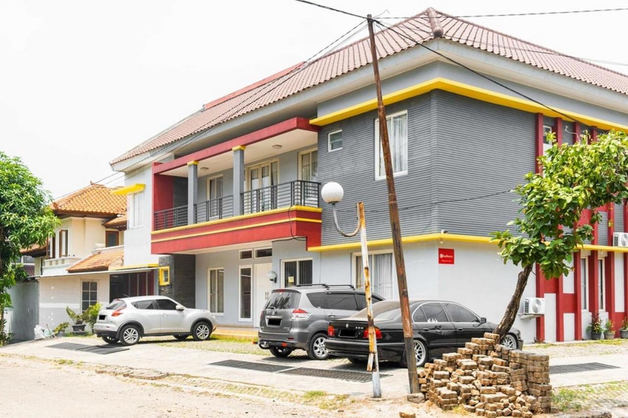 Hotel Reddoorz Near Siloam Karawaci 3 Tangerang Exterior foto